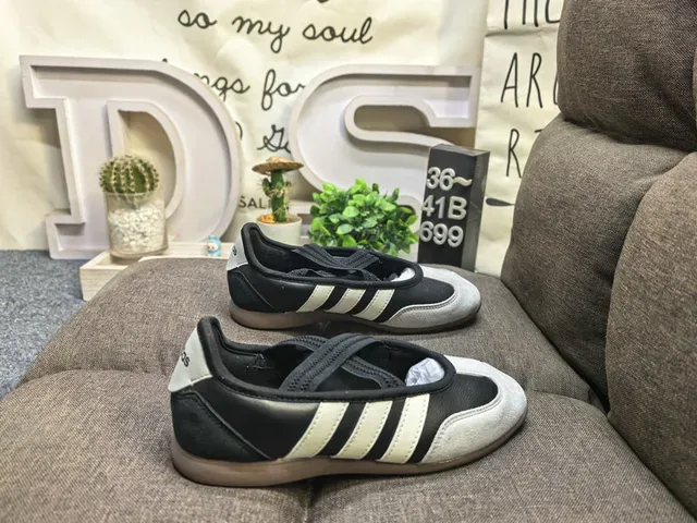 Adidas Beige White Laceless Slip-On Three-Stripe Side Panel Lifestyle Sneakers 21