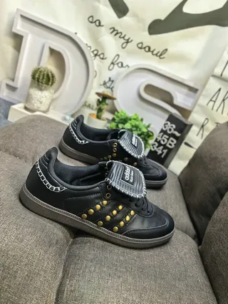 Adidas Black Gold Riveted Three-Stripe Motif Chain-Trimmed Collar Lifestyle Sneakers 9