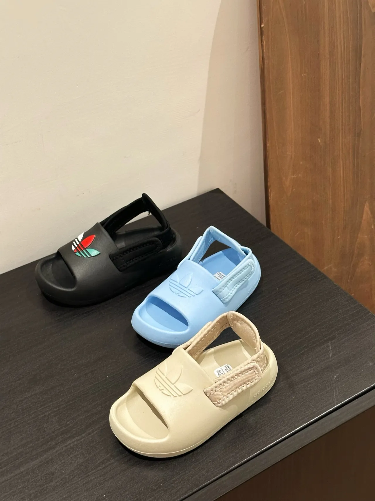 Adidas Noir Multicolore Caoutchouc Moulé Sangle Unique Sandales Casual 6
