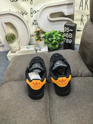 Adidas Black Orange Low-Top Leather Upper Lifestyle Sneakers 8
