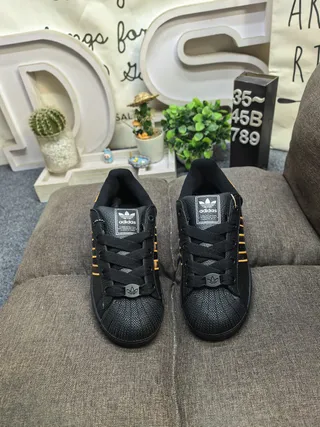 Adidas Black Orange Low-Top Leather Upper Lifestyle Sneakers 10