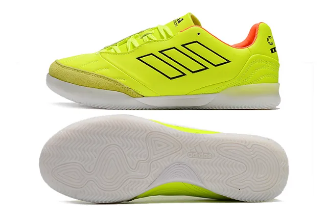 Adidas Chaussures de football indoor maille et synthétique noir et orange avec branding trois rayures 15