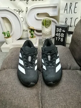 Adidas Black White Low-Top Knit Upper Lifestyle Sneakers 10