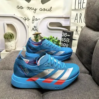Adidas Bleu Argent Haut en Maille Ingénierée Semelle Intermédiaire Sculptée Chaussures de Course