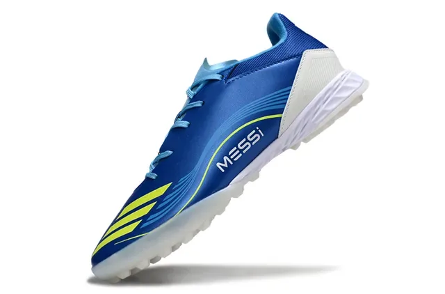 Adidas नील हलुद लो-कट सिन्थेटिक अपर डायनामिक वेव ग्राफिक टर्फ फुटबॉल जूते 3