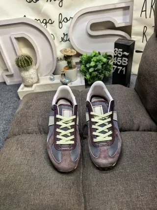 Adidas Brown Beige Retro Runner Suede-and-Textile Upper Lifestyle Sneakers 10
