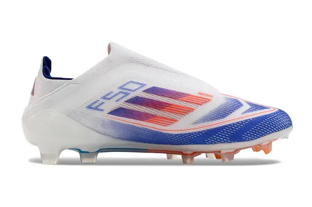 Adidas F50 Sapatos de futebol branco e azul colar de meia overlay de listras gradientes superfície firme 7