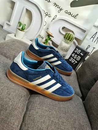 Adidas Gazelle Blue Suede White Stripes Gum Sole Lifestyle Sneakers 9