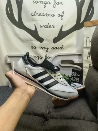 Adidas Gray Black Low-Top Runner Textile Upper Lifestyle Sneakers 5