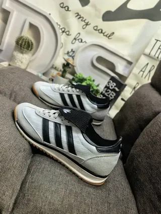 Adidas Gray Black Low-Top Runner Textile Upper Lifestyle Sneakers 7