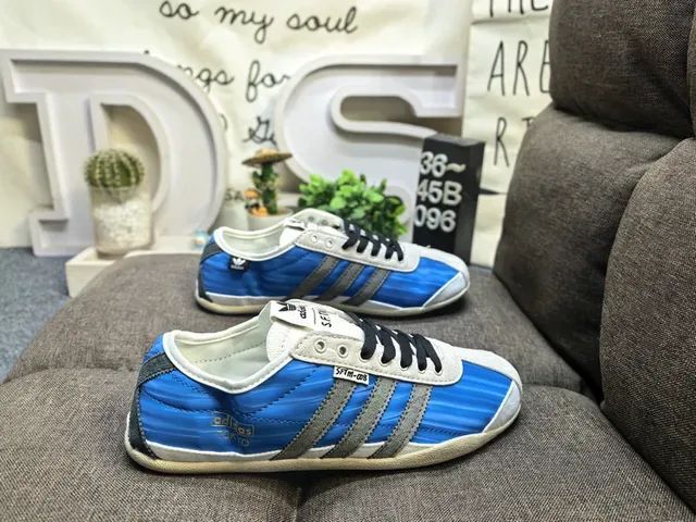 Adidas Gray Yellow Low-Top Ribbed Synthetic Upper Lifestyle Sneakers 21