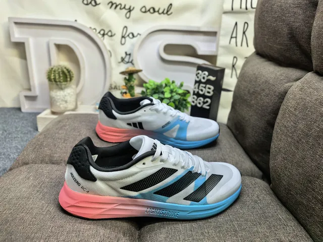 Adidas Green Black Lightweight Mesh Upper Gradient Mint-Teal Colorway Lifestyle Sneakers 11