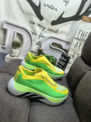Adidas Green Yellow Chunky Sculpted Midsole Knit-Mesh Upper Lifestyle Sneakers 9