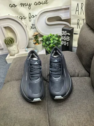 Adidas Hyperboost Black Lifestyle Sneakers 10