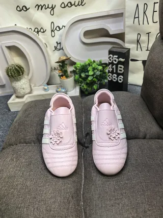 Adidas Pink Green Laceless Velcro Strap Lifestyle Sneakers 10