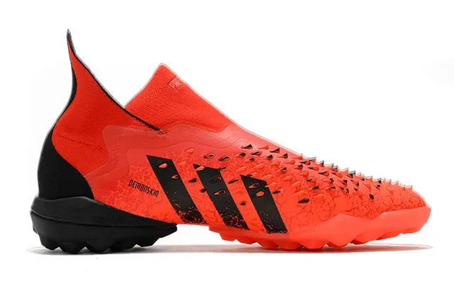 Adidas Predator Freak Demonskin Chaussures de football Turf Orange Noir 7