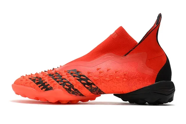 Adidas Predator Freak Demonskin Chaussures de football Turf Orange Noir 8