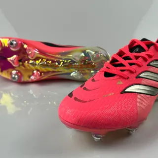 Adidas Predator Pink Silver Low-Cut Knit Upper Metallic Three-Stripe Overlay Firm-Ground Soccer Shoes