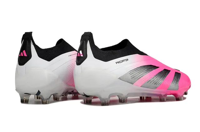 Adidas Predator Chaussures de football roses blanches basses ajustement chaussette haut dégradé terrain ferme 4