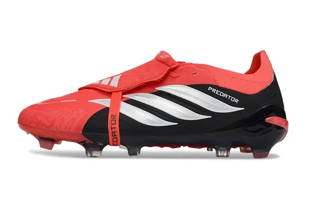 Adidas Predator Rouge Noir Lacets Asymétriques Cage Overlay à Trois Rayures Chaussures de football pour terrain ferme 7