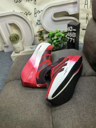 Adidas Red Black Sculpted Midsole Engineered Mesh Upper Running Shoes 6