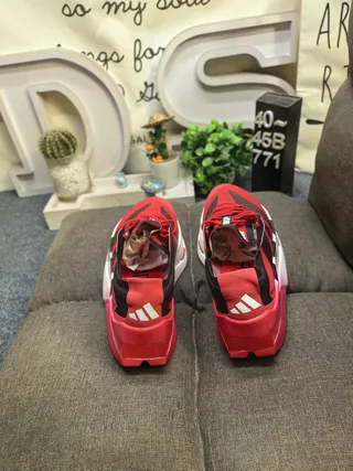 Adidas Red Black Sculpted Midsole Engineered Mesh Upper Running Shoes 8