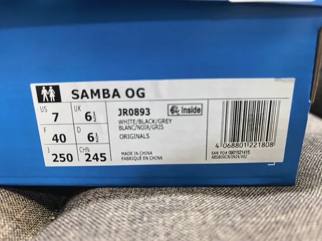 Adidas Samba Off-White and Olive Green Lifestyle Sneakers 2