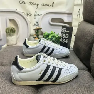Adidas Samba OG सफेद काला छिद्रित जीवनशैली जूते