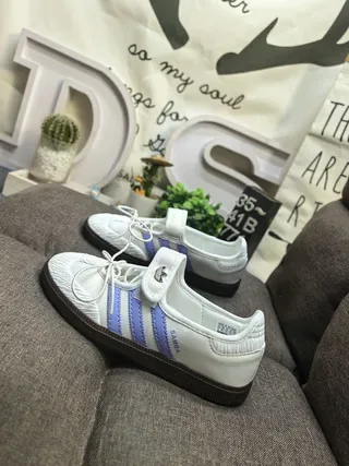 Adidas Samba सफेद और बैंगनी लाइफस्टाइल स्नीकर 7