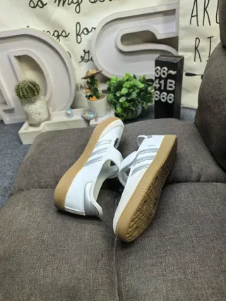 Adidas Samba sneakers lifestyle blanc et gris argent 6
