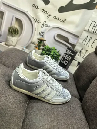 Adidas Silver White Metallic Leather Perforated Toebox Lifestyle Sneakers 9