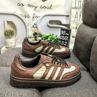 Adidas Spezial भूरा और क्रीम ब्रोग-परफोरेटेड लाइफस्टाइल स्नीकर