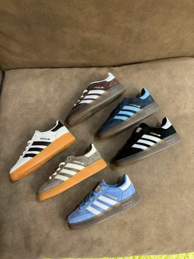 Adidas Spezial Gray White Suede Upper Three Serrated Stripes Lifestyle Sneakers 2