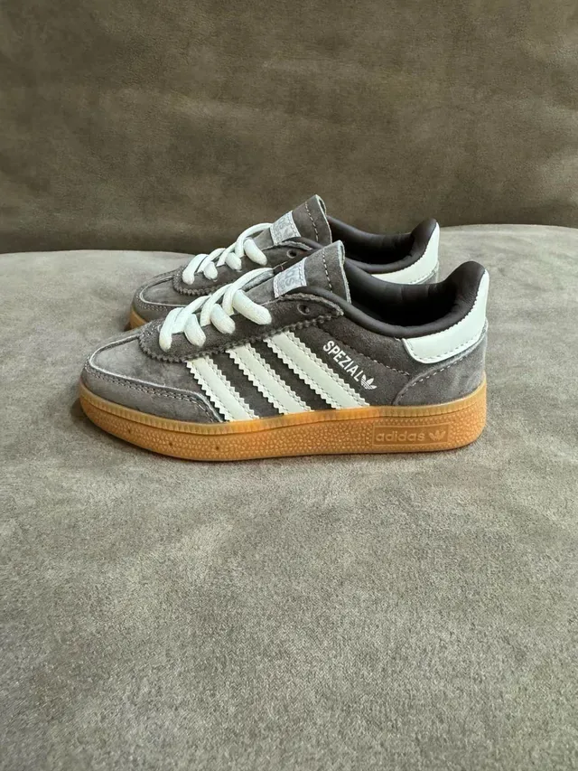 Adidas Spezial Gray White Suede Upper Three Serrated Stripes Lifestyle Sneakers 5