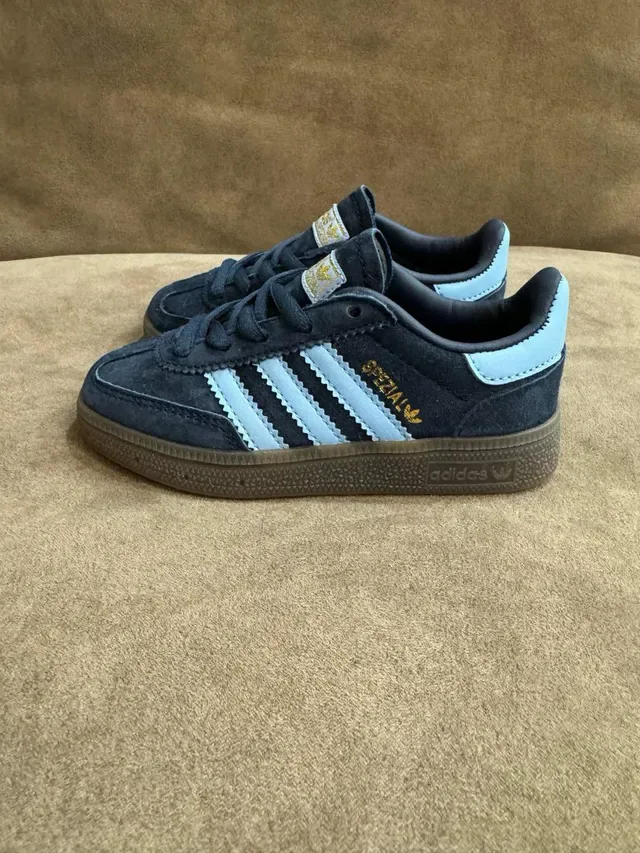 Adidas Spezial Gray White Suede Upper Three Serrated Stripes Lifestyle Sneakers 9