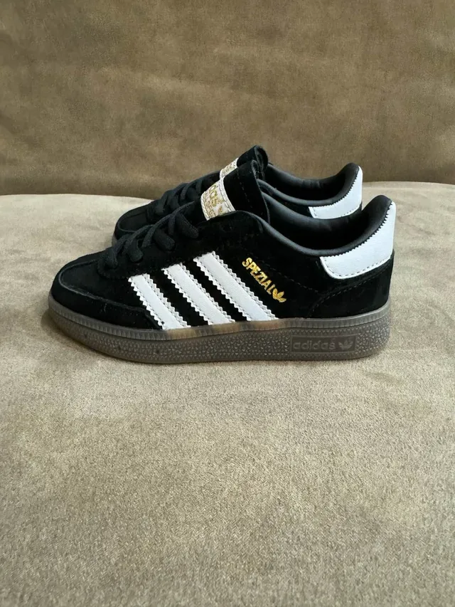Adidas Spezial Gray White Suede Upper Three Serrated Stripes Lifestyle Sneakers 14