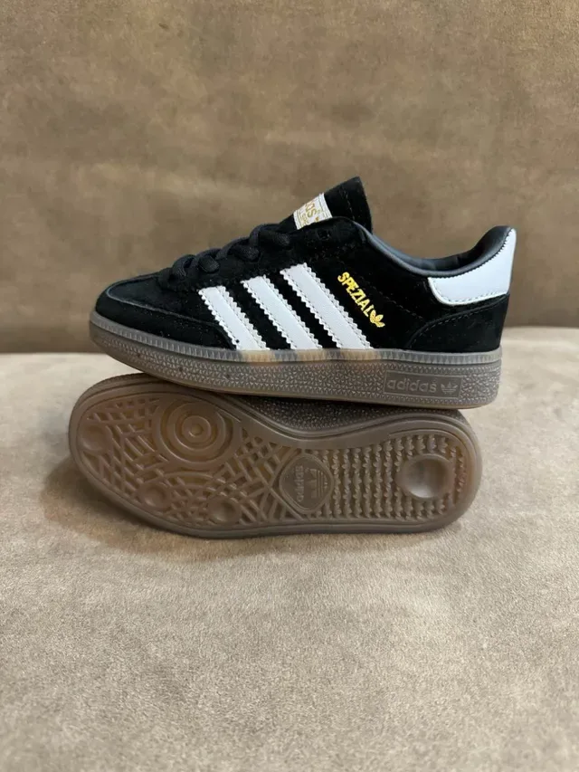 Adidas Spezial Gray White Suede Upper Three Serrated Stripes Lifestyle Sneakers 18
