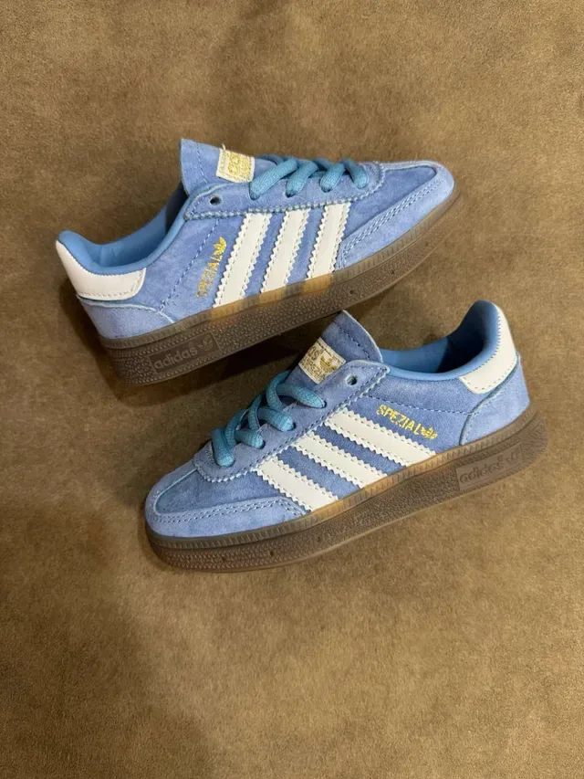 Adidas Spezial Gray White Suede Upper Three Serrated Stripes Lifestyle Sneakers 24