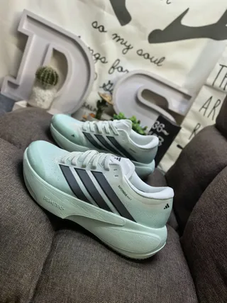 Adidas Supernova Green Gray Lightweight Silhouette Three-Stripe Side Panel Running Shoes 7