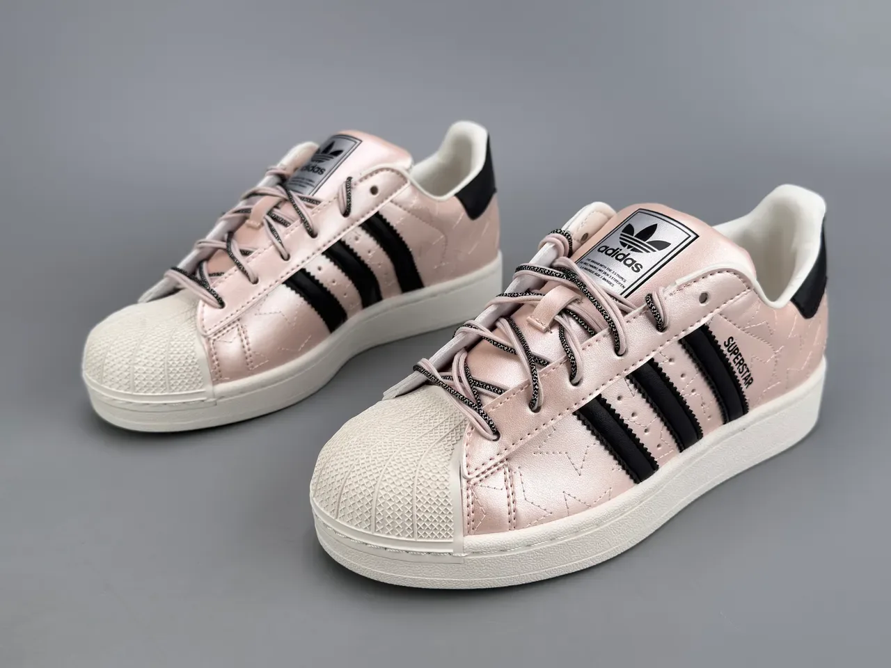 Adidas Superstar मेटालिक स्टार-एम्बॉस्ड गुलाबी सोना लाइफस्टाइल स्नीकर 7