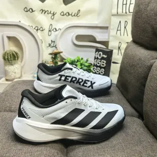Adidas TERREX Zapatos de correr blancos y negros