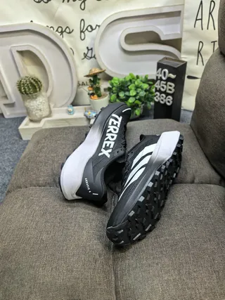Adidas TERREX White and Black Running Shoes 16