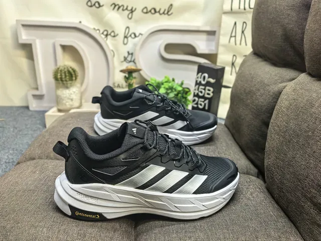 Adidas White Black Chunky Midsole Mesh And Synthetic Overlay Upper Lifestyle Sneakers 11