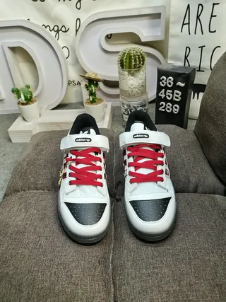 Adidas White Black Low-Top Velcro Strap Lifestyle Sneakers 10