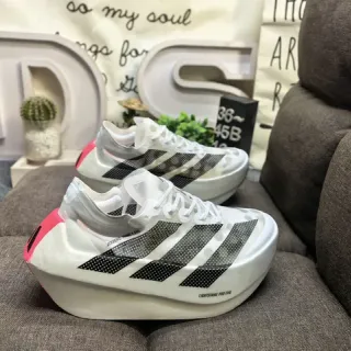 Adidas Blanco Negro Esculpido Mediplantilla Franja Perforada Superposición Zapatos de running