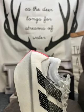 Adidas Blanco Negro Esculpido Mediplantilla Franja Perforada Superposición Zapatos de running 3