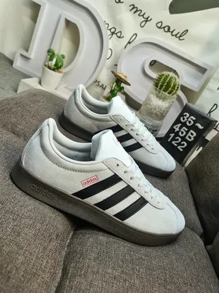Adidas White Black Suede Upper Three-Stripe Side Panel Lifestyle Sneakers 9