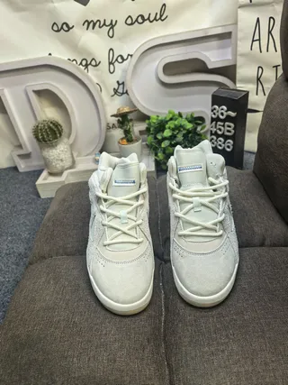 Adidas White Gray Low-Top Suede-and-Synthetic Overlay Sneakers 10