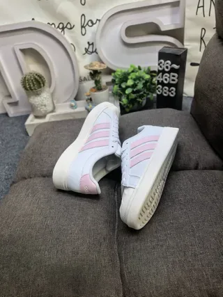Adidas White Green Low-Top Leather-Look Upper Lifestyle Sneakers 6