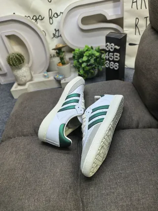Adidas White Green Low-Top Perforated Toe Lifestyle Sneakers 6